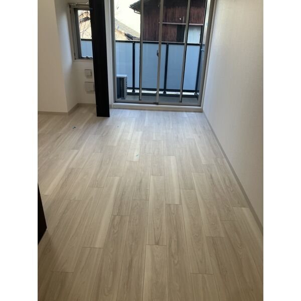 居室・リビング　同型シリーズの為現況優先致します