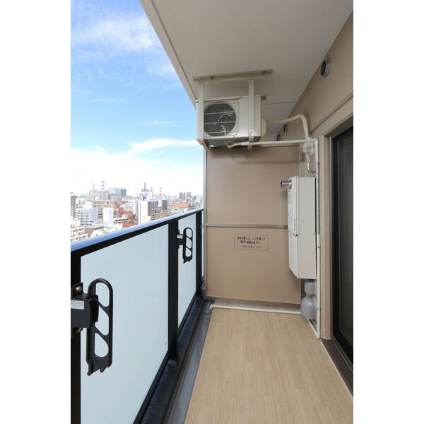 バルコニー　同型シリーズの為現況優先致します