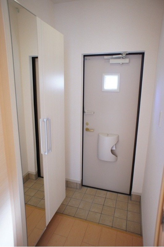 玄関　図面と現状に相違がある場合には現状を優先