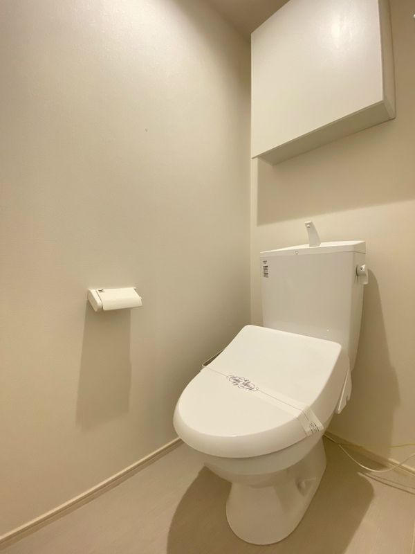 トイレ　別号室参考写真