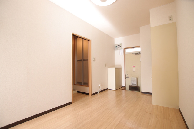 居室・リビング　※別室参考写真※ダイニングキッチン５．６帖