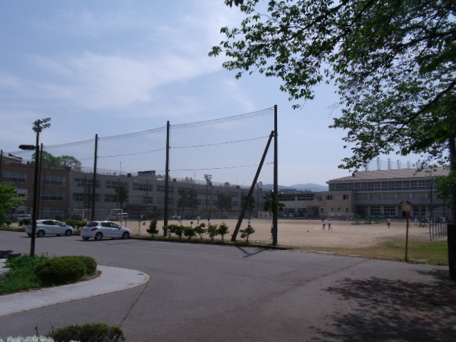 中学校　城南中学校（中学校）まで600m
