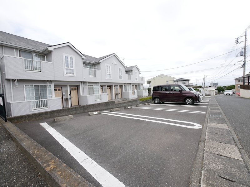 駐車場　敷地内駐車場