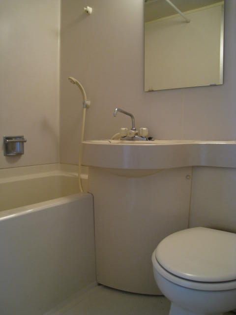 バス・シャワールーム　※別室参照