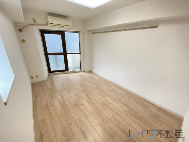 居室・リビング　ゆったりした洋室です