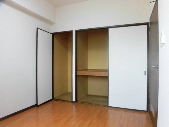 収納　同型タイプ