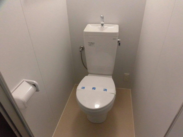 トイレ　同型タイプ