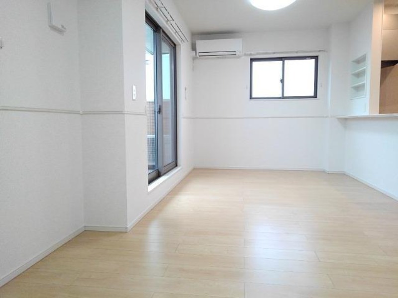 居室・リビング　図面と現状に相違がある場合には現状を優先