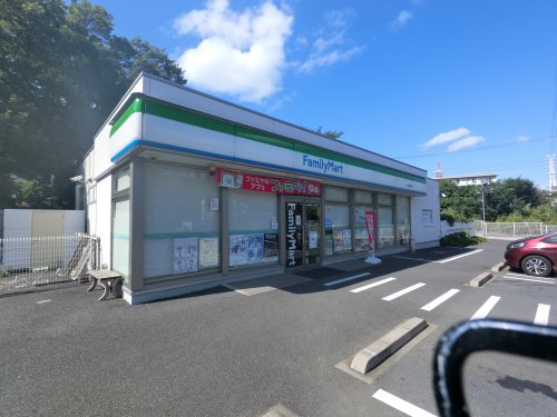 コンビニ　ファミリーマート 印西内野店（コンビニ）まで746m