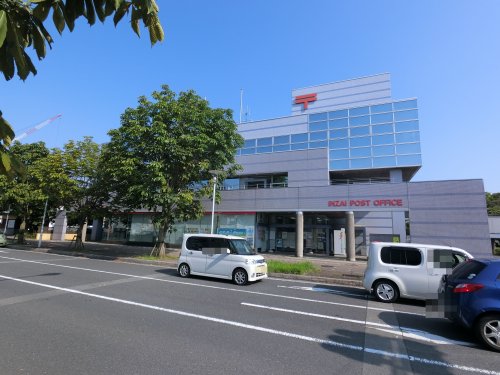 郵便局　印西郵便局（郵便局）まで890m