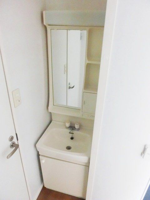 洗面設備　毎日使う洗面台