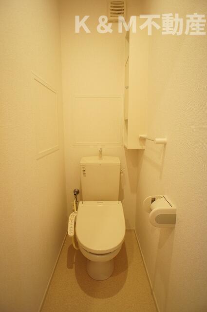 トイレ　コンパクトで使いやすいトイレです