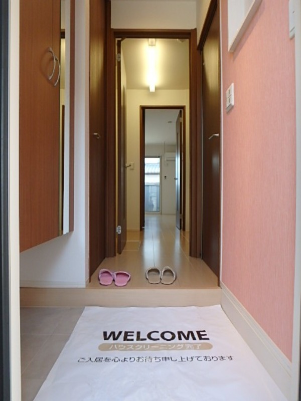 玄関　図面と現状に相違がある場合には現状を優先