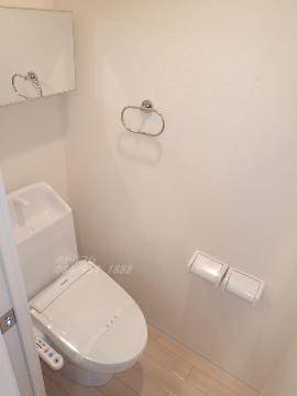 トイレ　シャワー付トイレ