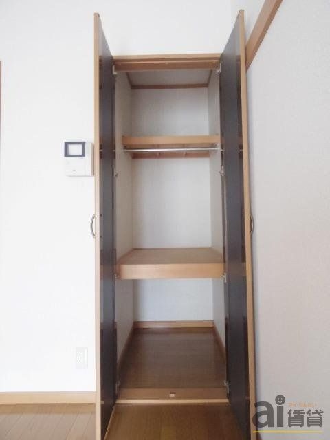 収納　※別号室写真です。