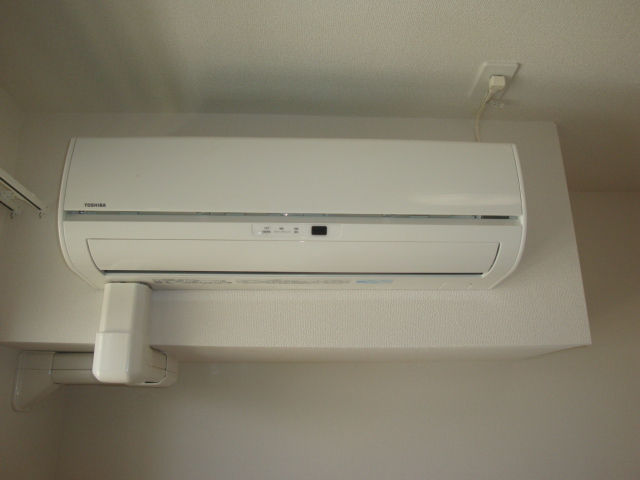 その他設備　北側洋室エアコン