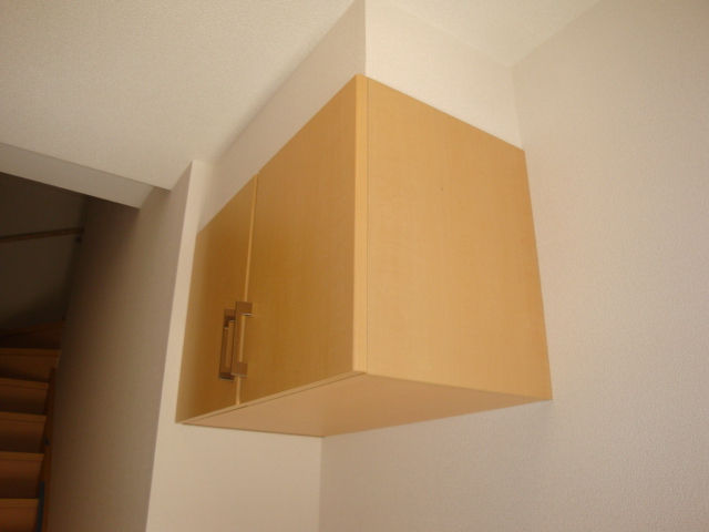 玄関　玄関収納上部