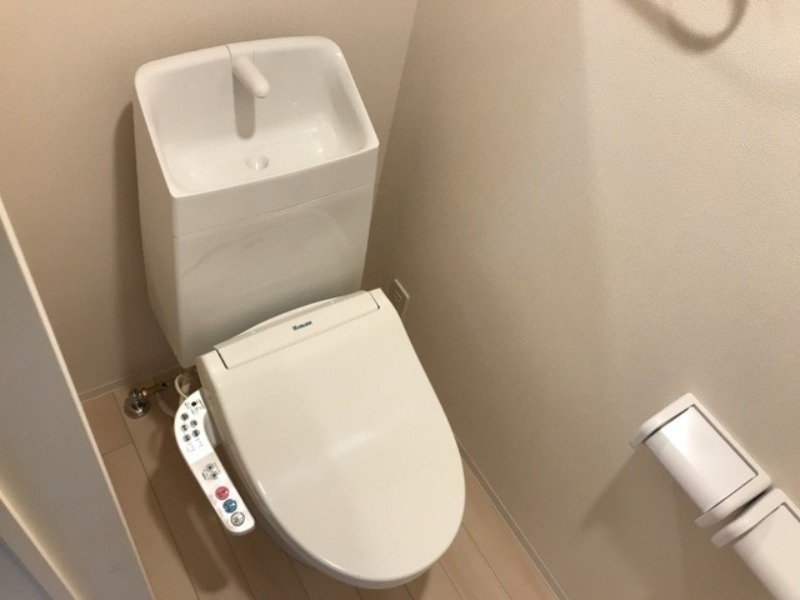 トイレ　図面と現状に相違がある場合には現状を優先