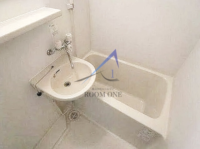 バス・シャワールーム　お風呂です。