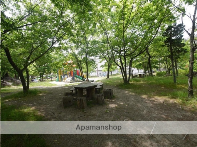 公園　泉中央公園（公園）まで1013m