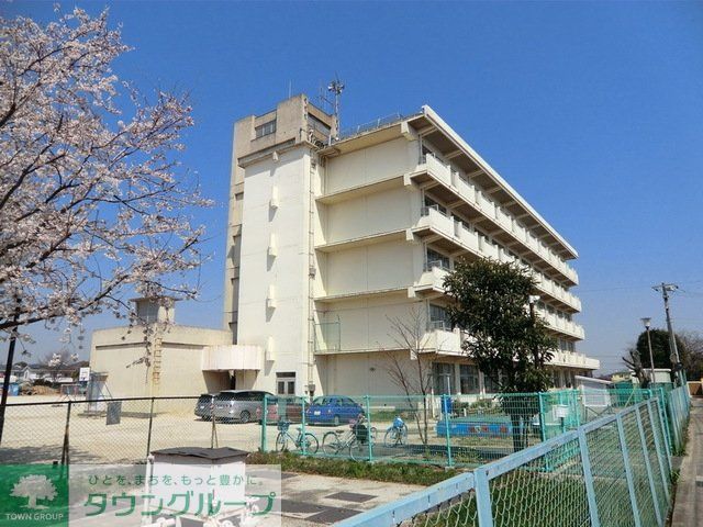 小学校　松戸市立六実第二小学校（小学校）まで1107m