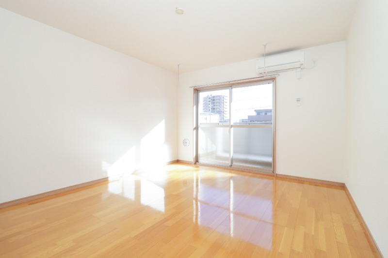 居室・リビング　図面と現状に相違がある場合には現状を優先