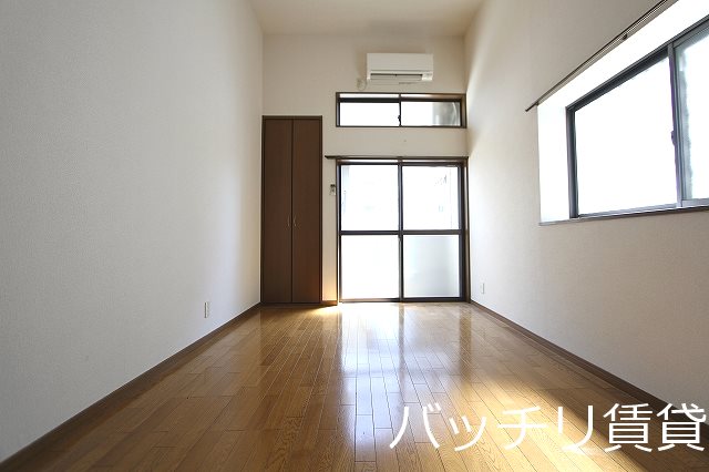 バルコニー　※別号室イメージの為、現状を優先致します