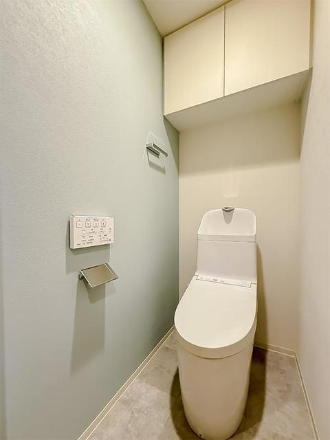 トイレ　※写真は同タイプ住戸です。