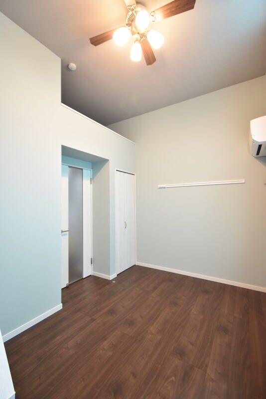 居室・リビング　日当たり良好の明るいお部屋です。