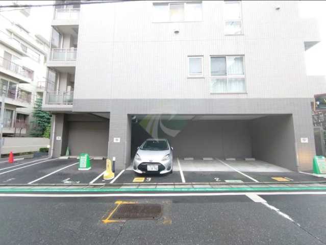 駐車場　パインコート恵比寿