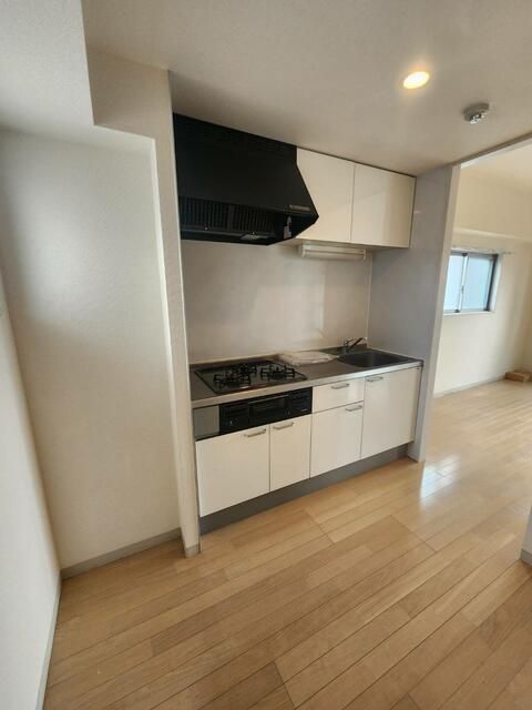 キッチン　※別部屋写真参照