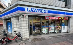 コンビニ　ローソン大森北八幡通店（コンビニ）まで365m
