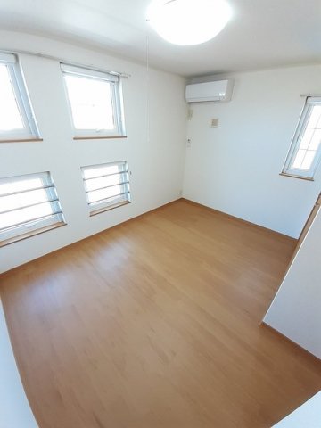その他部屋・スペース　内装は落ち着いています