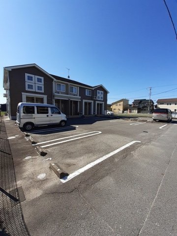 駐車場　駐車場完備です