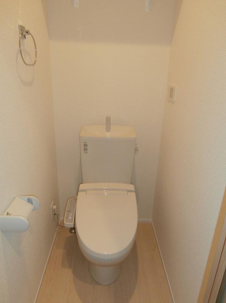 トイレ　別部屋参考写真