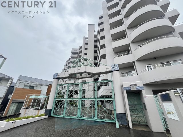 建物外観　オートロック付きで安心です！