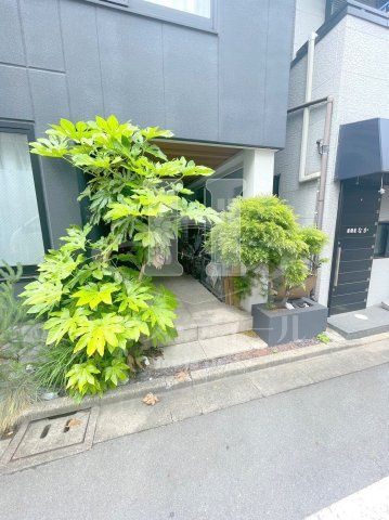 エントランス　エントランス