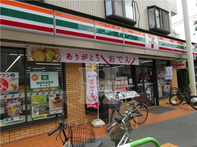 コンビニ　セブン-イレブン北区神谷３丁目店（コンビニ）まで124m