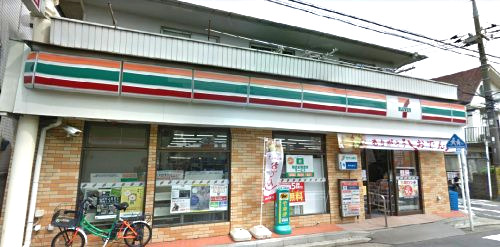 コンビニ　セブンイレブン横浜白幡向町店（コンビニ）まで428m