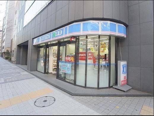 コンビニ　ローソン八丁堀四丁目店（コンビニ）まで100m