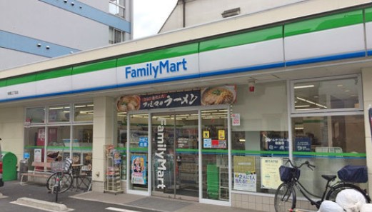 コンビニ　ファミリーマート板橋向原三丁目店（コンビニ）まで502m