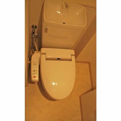 トイレ　ゆったりとした空間のトイレです