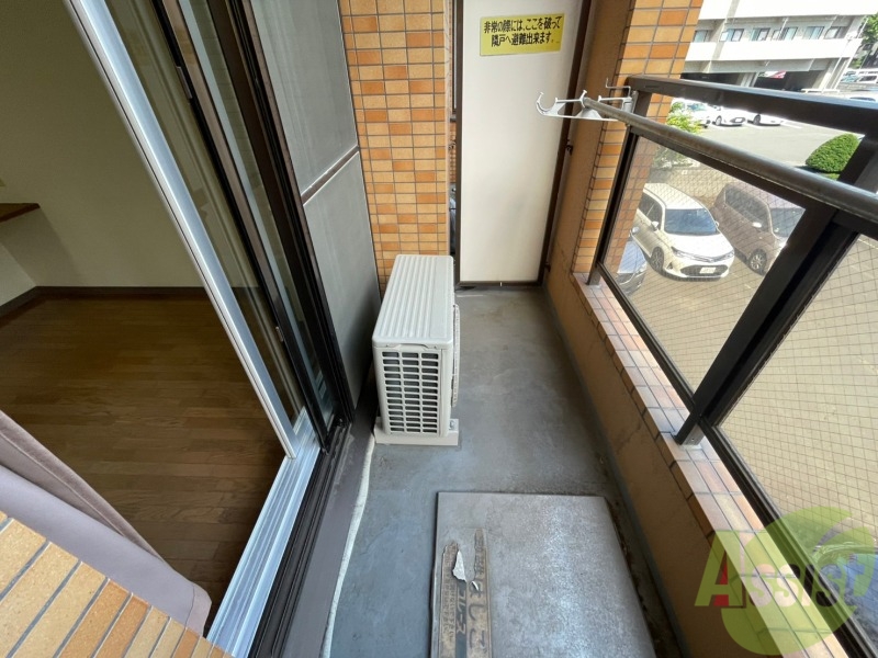 バルコニー　バルコニーです。天気の良い日には外干しができます！