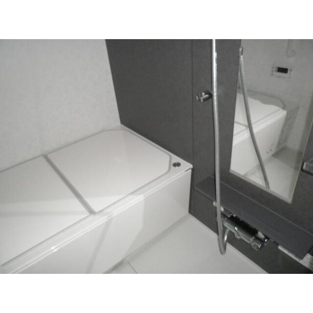 バス・シャワールーム　※別部屋参考写真