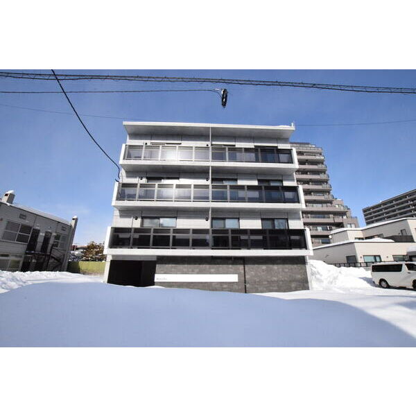 建物外観　★2022年築★経済的な都市ガス！★エアコン・ネット無料！