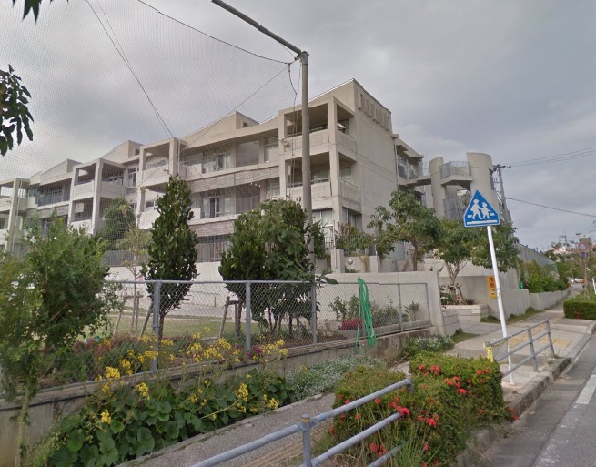 小学校　那覇市立天久小学校（小学校）まで518m
