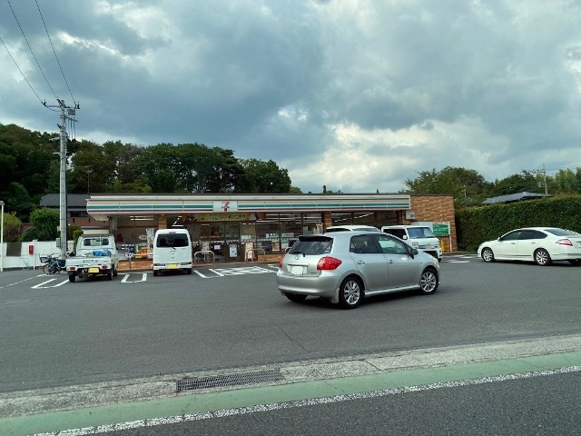 コンビニ　セブンイレブン東大和高木１丁目店（コンビニ）まで401m