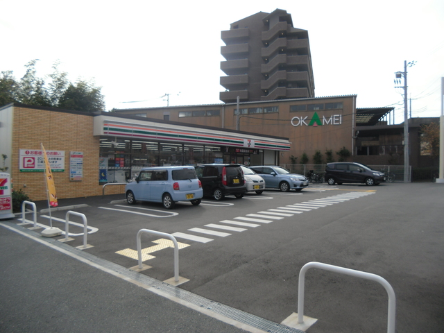 コンビニ　セブンイレブン吹田岸部北5丁目店（コンビニ）まで205m