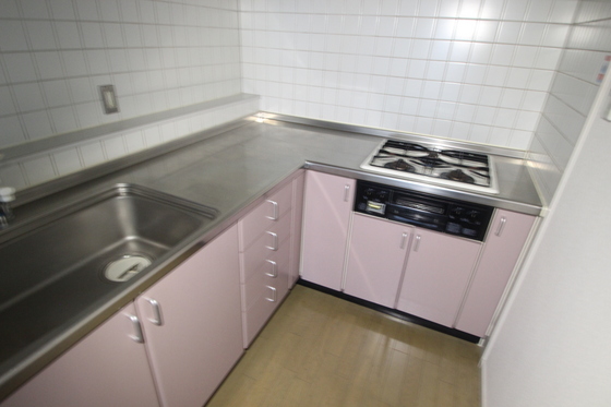 キッチン　※別部屋の写真です