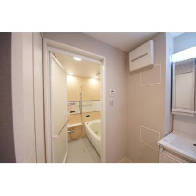 バス・シャワールーム　※写真は同タイプ住戸です。